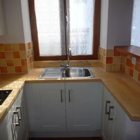 Apartment Le Charme De L'ancien, 2p Cosy A Chambery